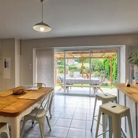 3 Bedroom Cozy In 펜션 Baraqueville