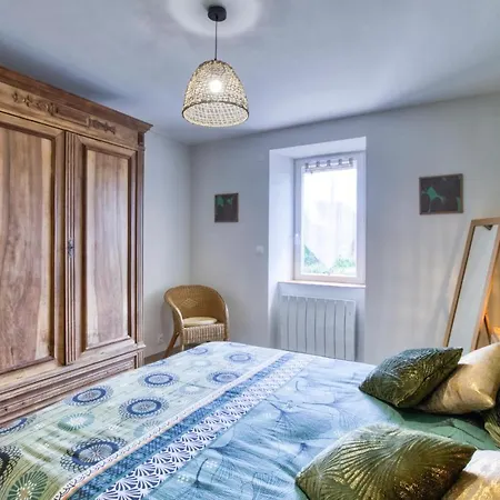 בית נופש 3 Bedroom Beautiful In *