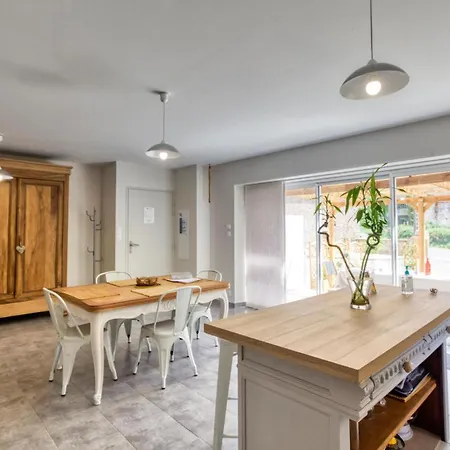 Σπίτι διακοπών 3 Bedroom Cozy In *