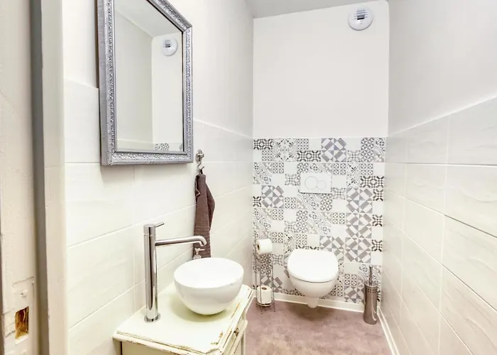 펜션 3 Bedroom Cozy In