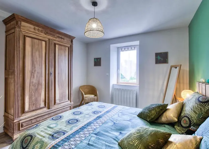 펜션 3 Bedroom Cozy In *